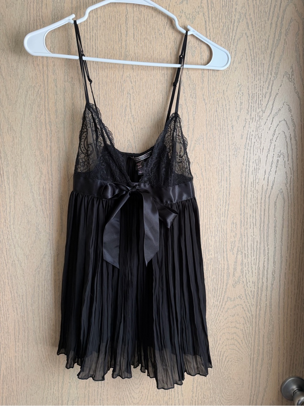 Victoria's Secret Black Lace Pleated Satin-Bow Camisole